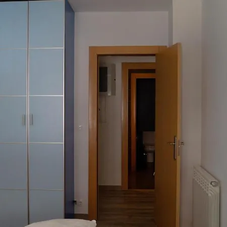 Y Sus 2 Catedrales شقة