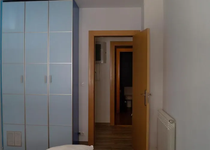 Y Sus 2 Catedrales Lägenhet